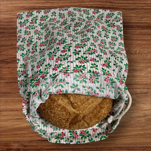 Christmas Holly Cotton Linen Bread Bag, Sourdough Bread Keeper, Gift Bag Bread - Picture 1 of 5